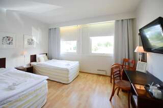 Отель Hotel Sea Front Таммисаари Двухместный номер с 1 кроватью или 2 отдельными кроватями-6